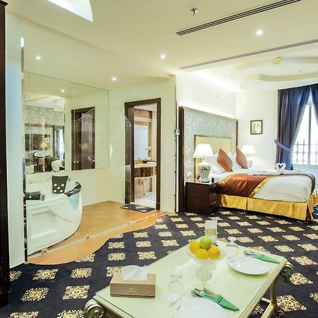 Rest Night Serviced Apartments- Alhamra Riade Exterior foto Suite
