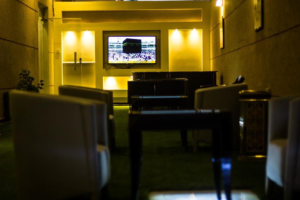 Rest Night Serviced Apartments- Alhamra Riade Exterior foto The interior of the lounge