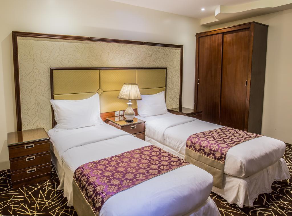 Rest Night Serviced Apartments- Alhamra Riade Exterior foto Deluxe Room