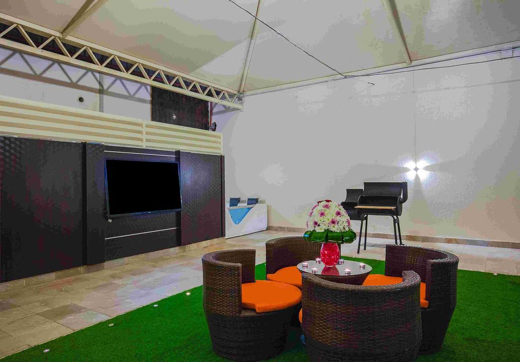 Rest Night Serviced Apartments- Alhamra Riade Exterior foto The interior of a tent