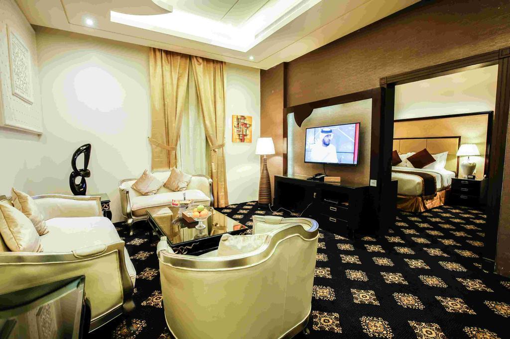 Rest Night Serviced Apartments- Alhamra Riade Exterior foto Suite