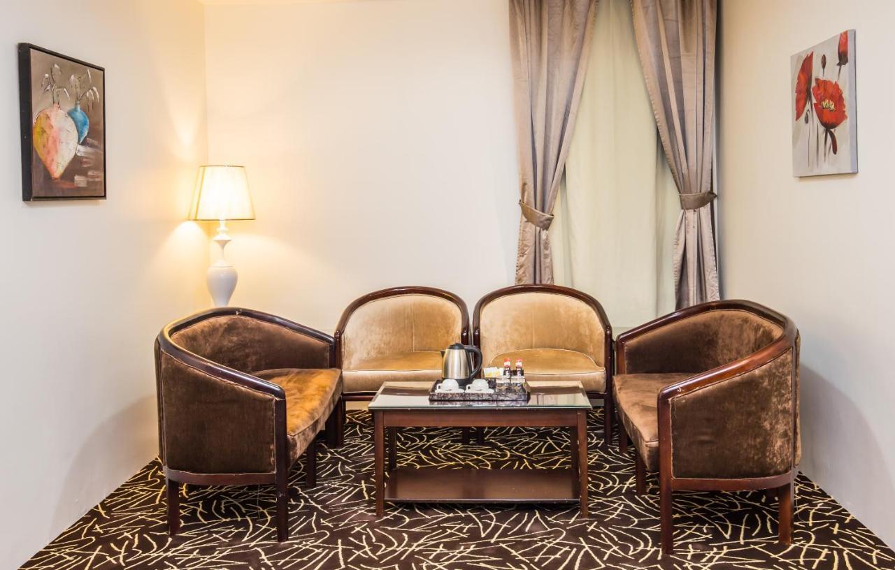 Rest Night Serviced Apartments- Alhamra Riade Exterior foto